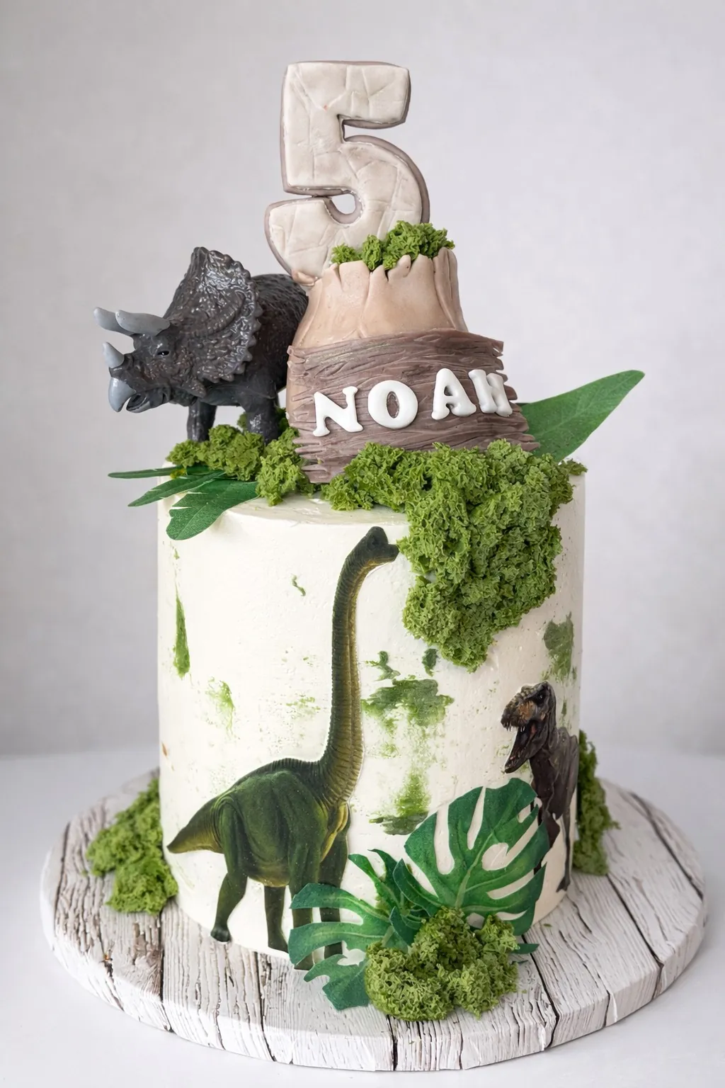 Bunny and roses custom birthday cake delivery Miami